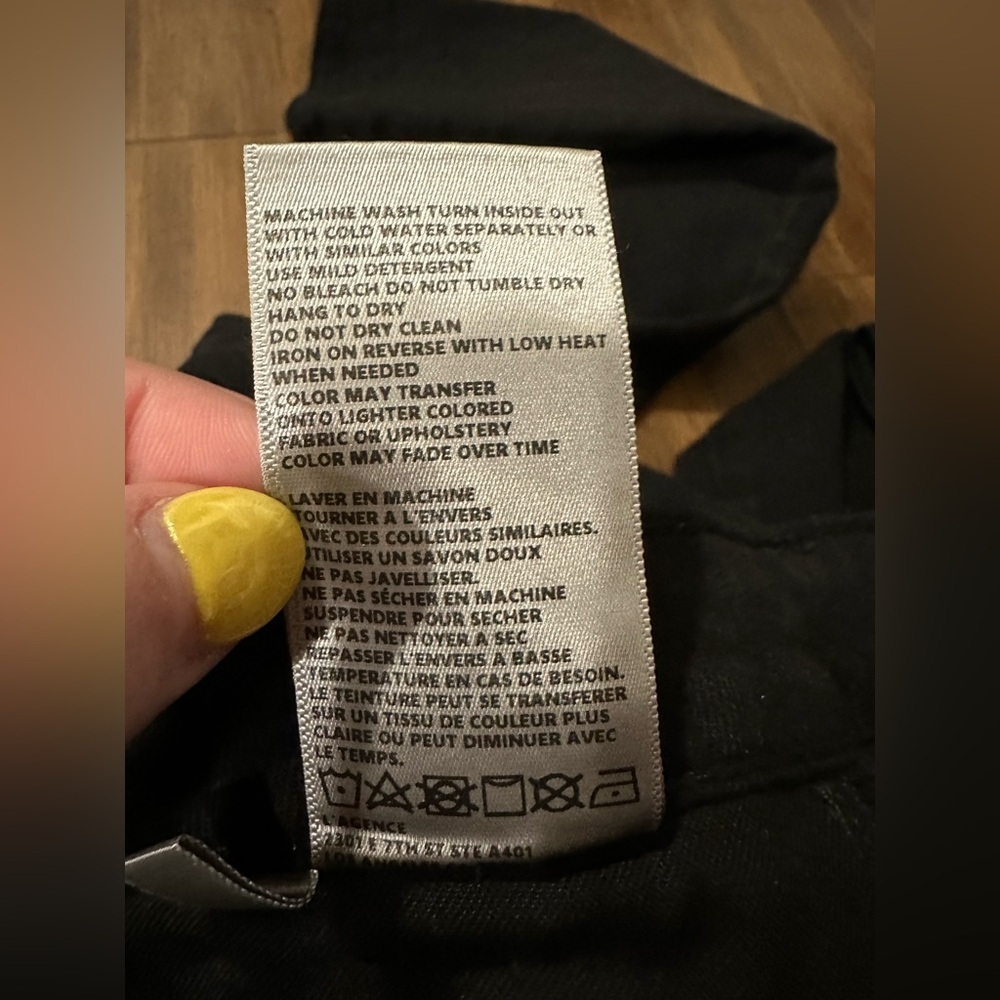 L'AGENCE
Margot High Rise Skinny Jeans in black
Size 24 - Picture 5 of 10